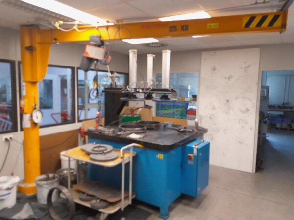 KONECRANE Schwenkkran 125 (250) kg