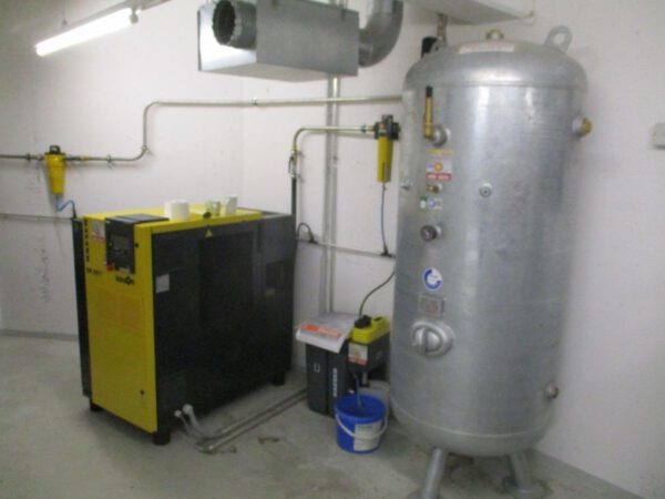 KAESER SK 25 T SFC + boiler 900l OKS
