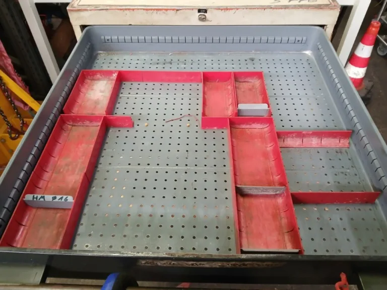 5 Schubladen Vollauszug  UNBEKANNT