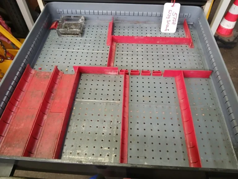 5 Schubladen Vollauszug  UNBEKANNT