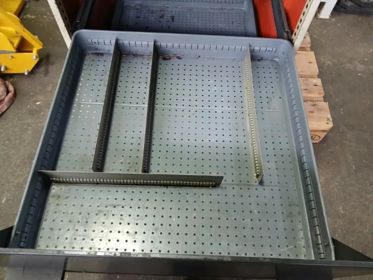 5 Schubladen Vollauszug  UNBEKANNT