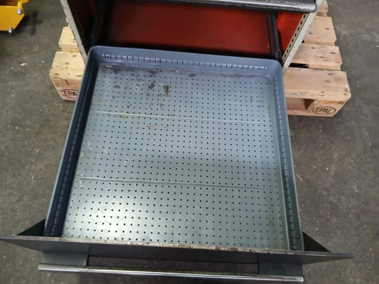 5 Schubladen Vollauszug  UNBEKANNT