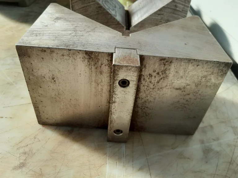 2x PRISMA 220*120*125 mm UNBEKANNT