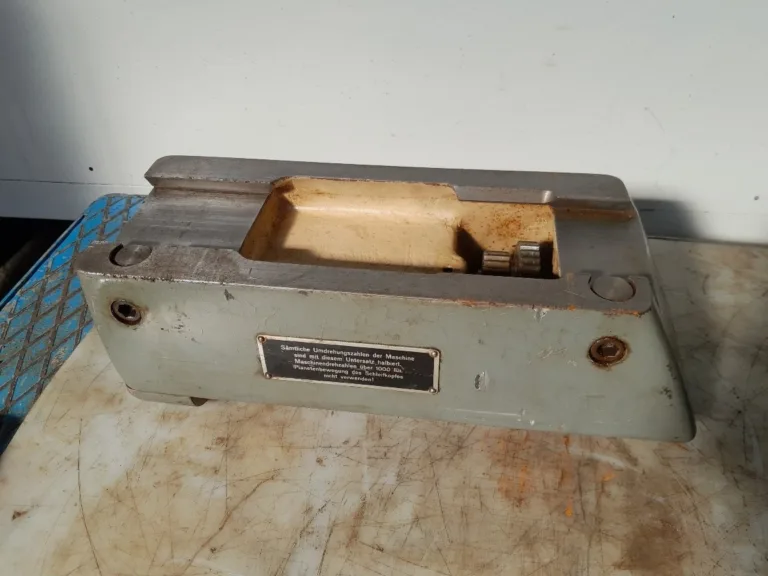 2225 Lagerbock / Untersatz  DECKEL