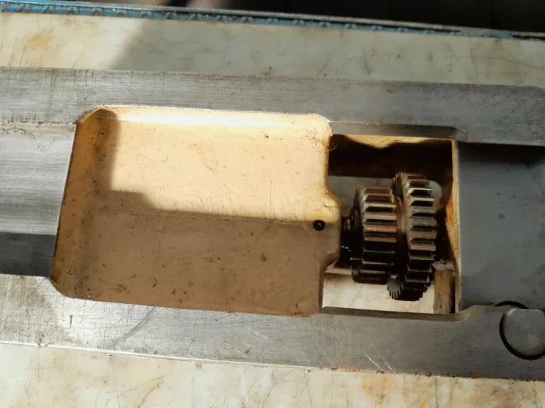 2225 Lagerbock / Untersatz  DECKEL