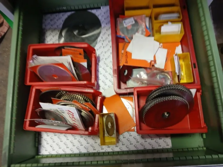 7 Schubladen  - OHNE InhaltUNBEKANNT