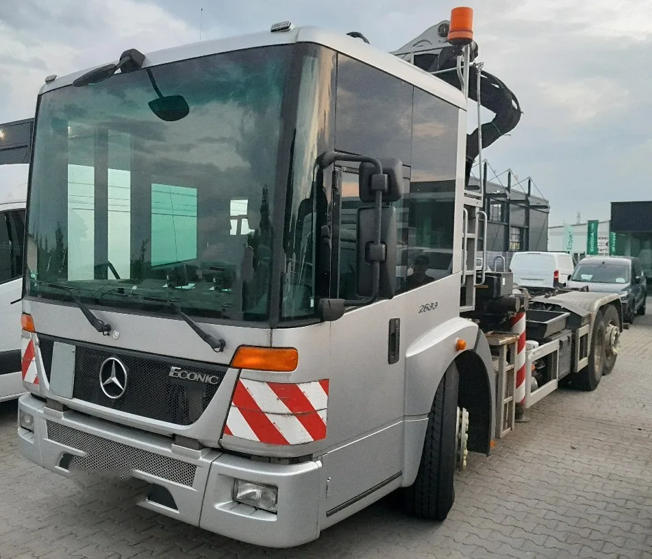 Alternative view of 2633 Econic  MERCEDES-BENZ 2009